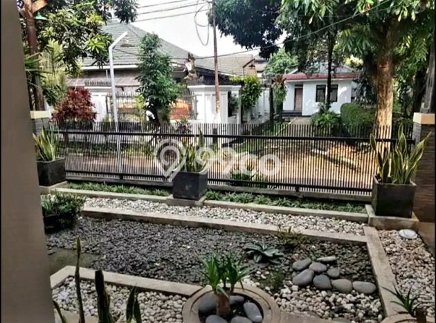 Bisa KPR! Rumah Ujungberung, Bandung, Luas 145m2m² LB 200m2m² Bisa KPR! Rumah Ujungberung, Bandung, Luas 145m2m² LB 200m2m²