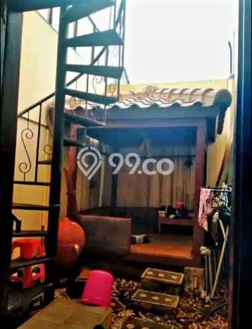 Dijual Murah Rumah dengan 4 Kamar Tidur dan 3 Kamar Mandi di Area Arcamanik, Bandung Dijual Murah Rumah dengan 4 Kamar Tidur dan 3 Kamar Mandi di Area Arcamanik, Bandung