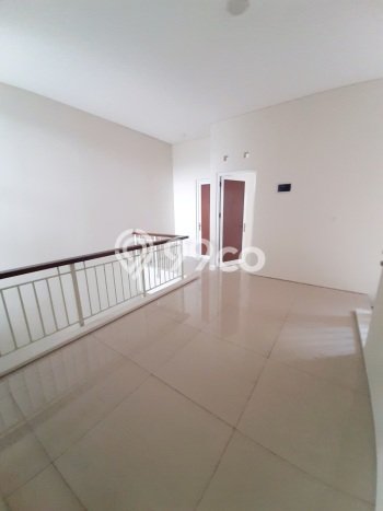 Rumah Terawat area Bandung Kidul, Bandung, LT 140m2m², Luas Bangunan 250m2m² Rumah Terawat area Bandung Kidul, Bandung, LT 140m2m², Luas Bangunan 250m2m²