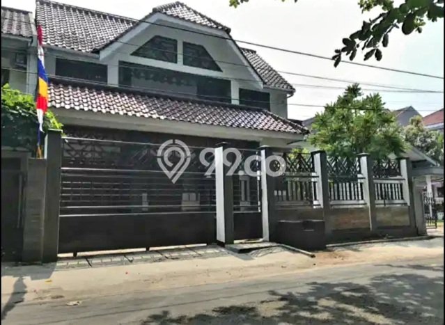 Jual Rumah Mewah Megah Dengan View Eksklusif di Cikutra, Bandung Jual Rumah Mewah Megah Dengan View Eksklusif di Cikutra, Bandung