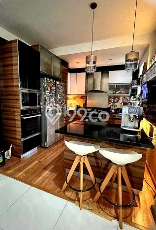For Sale! Luxury House LT 404m2 Desain Modern di Moch Toha For Sale! Luxury House LT 404m2 Desain Modern di Moch Toha