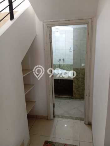 Sewa Rumah Murah di Alam Sutera Tangerang Punya 4 Kamar Tidur Sewa Rumah Murah di Alam Sutera Tangerang Punya 4 Kamar Tidur