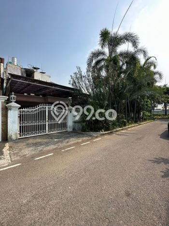 Rumah Mewah LB 180m2 Siap Huni Desain Elegan di Pulomas, Jakarta Timur Rumah Mewah LB 180m2 Siap Huni Desain Elegan di Pulomas, Jakarta Timur