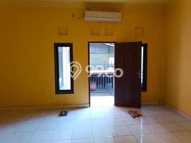 Area Ramai! Gudang Dijual di Tabanan untuk Bisnis Luas Bangunan 800m2 Area Ramai! Gudang Dijual di Tabanan untuk Bisnis Luas Bangunan 800m2