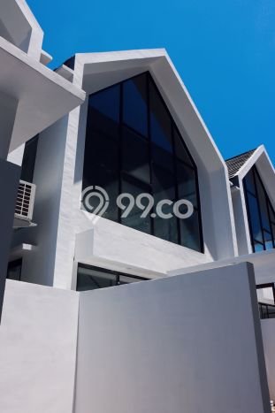 Vila Berkembang di , Luas 300m2m², Akses ke beragam keperluan Vila Berkembang di , Luas 300m2m², Akses ke beragam keperluan