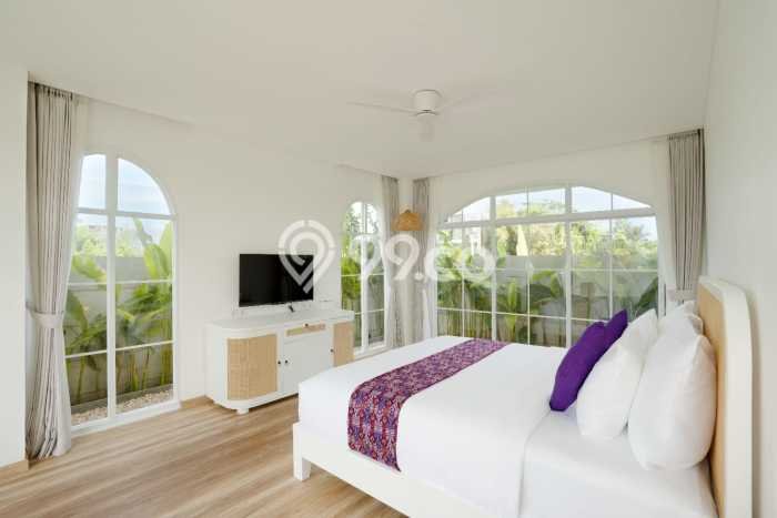 Vila Tenang Kawasan , Luas 330m2m², Akses ke beragam fasilitas Vila Tenang Kawasan , Luas 330m2m², Akses ke beragam fasilitas
