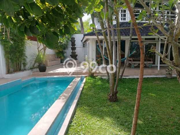 Kesempatan Terbaik! Vila Kawasan , Dimensi 330m2m², Posisi Premium dekat dengan berbagai fasilitas Kesempatan Terbaik! Vila Kawasan , Dimensi 330m2m², Posisi Premium dekat dengan berbagai fasilitas