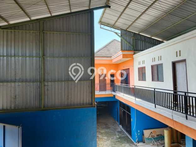 Area Ramai! Gudang Dijual di Tabanan untuk Bisnis Luas Bangunan 800m2 Area Ramai! Gudang Dijual di Tabanan untuk Bisnis Luas Bangunan 800m2