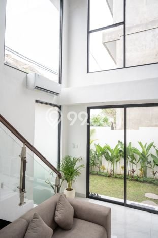 Vila Berkembang di , Luas 300m2m², Akses ke beragam keperluan Vila Berkembang di , Luas 300m2m², Akses ke beragam keperluan
