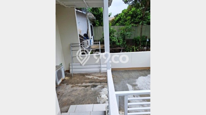 Rumah Strategis Minimalis Lb 100m2 di Ciputat Timur, Tangerang Selatan Rumah Strategis Minimalis Lb 100m2 di Ciputat Timur, Tangerang Selatan