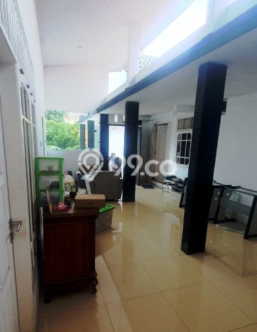 Dijual Rumah Premium dengan Fasilitas Sekitar Komplit di Pulo Gadung, Jakarta Timur Dijual Rumah Premium dengan Fasilitas Sekitar Komplit di Pulo Gadung, Jakarta Timur