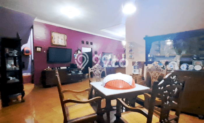 Siap Huni Hunian Elit 9 Kamar di Pondok Aren Dekat ke Mana Pun Siap Huni Hunian Elit 9 Kamar di Pondok Aren Dekat ke Mana Pun
