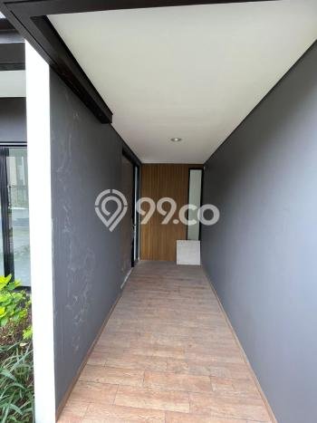 PREMIUM LIVING! Rumah kawasan Suvarna Sutera, 4 KT, Area Berkembang, LT 200m² Bangunan 233m² PREMIUM LIVING! Rumah kawasan Suvarna Sutera, 4 KT, Area Berkembang, LT 200m² Bangunan 233m²