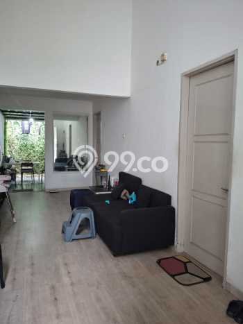 Rumah Luas Asri 2 KT Siap Huni di Graha Bintaro Jakarta Selatan Rumah Luas Asri 2 KT Siap Huni di Graha Bintaro Jakarta Selatan