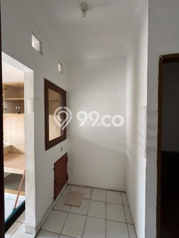 For Sale Hunian Rumah Terawat 3 Kamar di Villa Melati Mas, Tangerang Selatan For Sale Hunian Rumah Terawat 3 Kamar di Villa Melati Mas, Tangerang Selatan