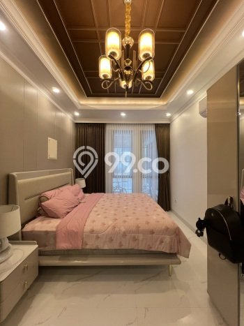 Rumah Mewah LB 295m2 Siap Huni Desain Elegan di BSD Foresta, Tangerang Rumah Mewah LB 295m2 Siap Huni Desain Elegan di BSD Foresta, Tangerang