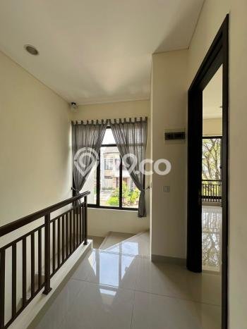 Rumah Elit Modern Siap Huni di BSD Eminent Tangerang Rumah Elit Modern Siap Huni di BSD Eminent Tangerang