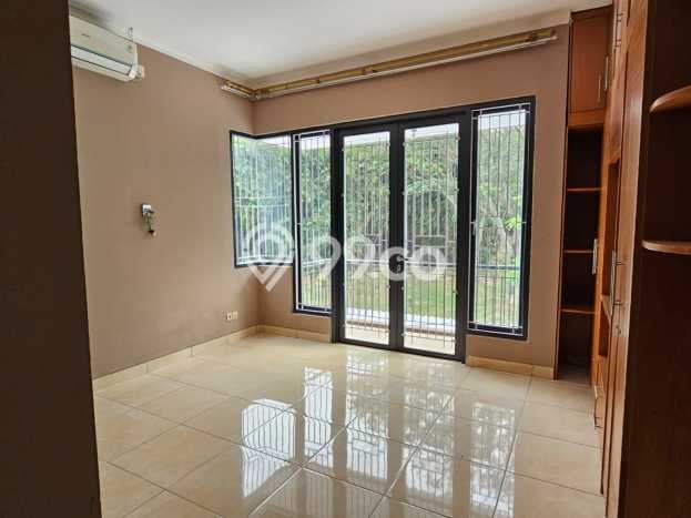 PILIHAN TEPAT! Rumah di , 2 KT, Akses Sekolah, LT 162m2m² LB 162m2m² PILIHAN TEPAT! Rumah di , 2 KT, Akses Sekolah, LT 162m2m² LB 162m2m²