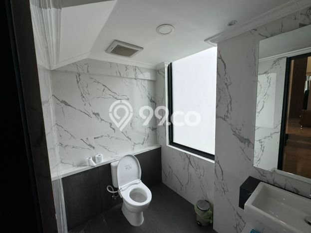 Rumah Elit Modern Tanpa Renovasi di Gading Serpong Tangerang Rumah Elit Modern Tanpa Renovasi di Gading Serpong Tangerang