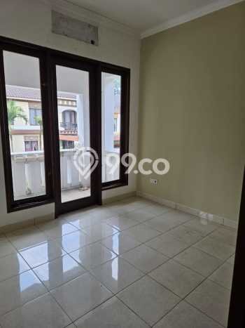 Disewakan! Rumah 3 Kamar Tidur &
2 Kamar Mandi di BSD The Green, Tangerang Disewakan! Rumah 3 Kamar Tidur &
2 Kamar Mandi di BSD The Green, Tangerang