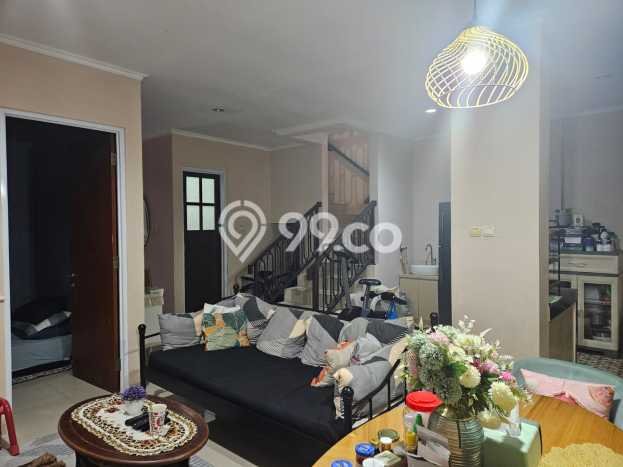 Rumah Minimalis 3 KT di Bintaro Tangerang Selatan Semi Furnished Rumah Minimalis 3 KT di Bintaro Tangerang Selatan Semi Furnished