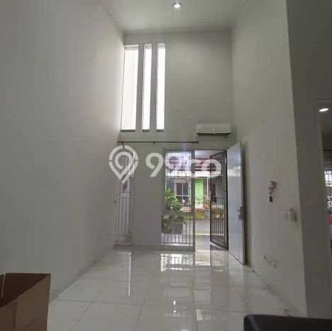 Jarang Ada! Rumah Sewa 2 Kamar Bagus Siap Huni BSD City Jarang Ada! Rumah Sewa 2 Kamar Bagus Siap Huni BSD City
