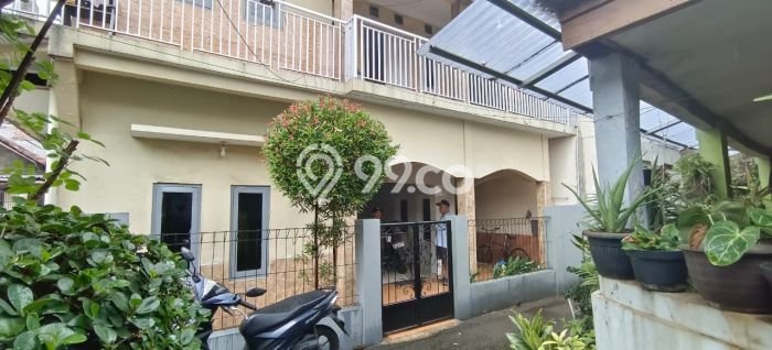 Kost Dijual di Cipulir dengan 10 KT dan Luas 260m2 Kost Dijual di Cipulir dengan 10 KT dan Luas 260m2