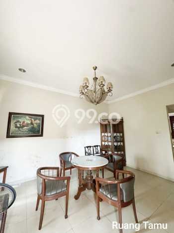 Dijual Rumah Mewah Megah Dengan View Eksklusif di Pondok Kelapa, Jakarta Timur Dijual Rumah Mewah Megah Dengan View Eksklusif di Pondok Kelapa, Jakarta Timur