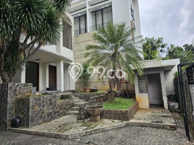 Jual Rumah Luas Megah Dengan View Eksklusif di Bendungan Hilir, Jakarta Pusat Jual Rumah Luas Megah Dengan View Eksklusif di Bendungan Hilir, Jakarta Pusat