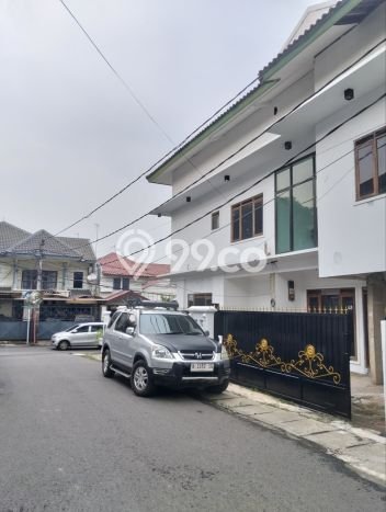 Dijual Hunian Mewah dengan Fasilitas Sekitar Lengkap di Tebet, Jakarta Selatan Dijual Hunian Mewah dengan Fasilitas Sekitar Lengkap di Tebet, Jakarta Selatan