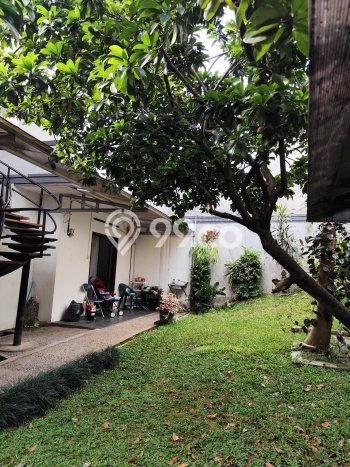 For Sale! Luxury House LT 1044m2 Desain Modern di Setiabudi For Sale! Luxury House LT 1044m2 Desain Modern di Setiabudi