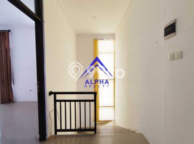 Disewakan! Rumah 2 Kamar Tidur &
2 Kamar Mandi di Geger Kalong, Bandung Disewakan! Rumah 2 Kamar Tidur &
2 Kamar Mandi di Geger Kalong, Bandung