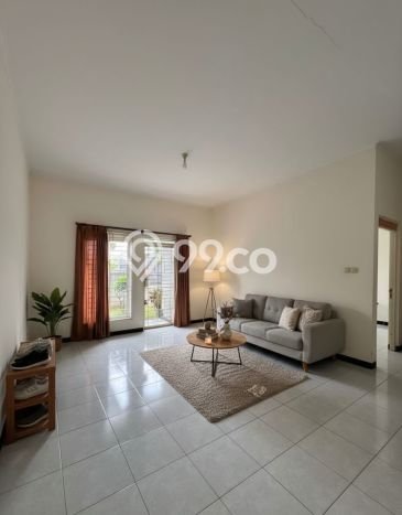 Rumah Modern 3 KT di Taman Holis Indah Bandung Unfurnished Rumah Modern 3 KT di Taman Holis Indah Bandung Unfurnished