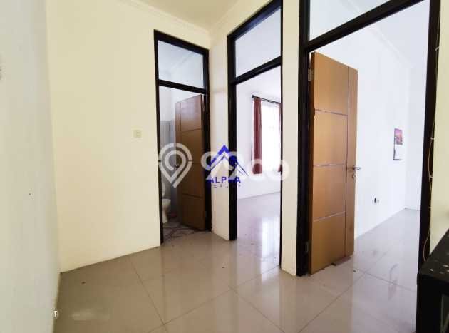 Disewakan! Rumah 2 Kamar Tidur &
2 Kamar Mandi di Geger Kalong, Bandung Disewakan! Rumah 2 Kamar Tidur &
2 Kamar Mandi di Geger Kalong, Bandung