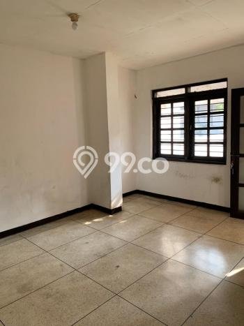 Rumah di Cikutra, 6 KT, Area Strategis, Luas 300m2m² LB 260m2m² Rumah di Cikutra, 6 KT, Area Strategis, Luas 300m2m² LB 260m2m²