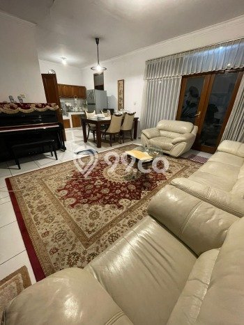 For Sale Rumah 3 Kamar Lokasi Ideal Bagus dan Strategis di Batununggal For Sale Rumah 3 Kamar Lokasi Ideal Bagus dan Strategis di Batununggal