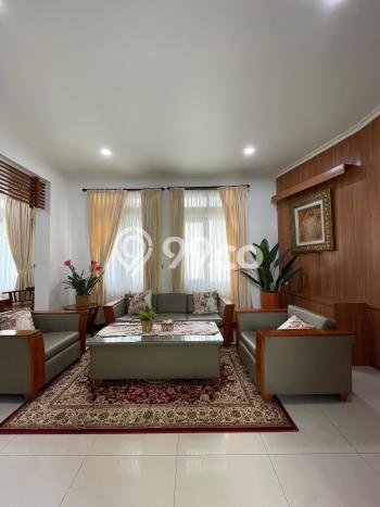 Rumah Premium di Ciumbuleuit, 3 KM, Lingkungan Nyaman, LT 530m² LB 350m² Rumah Premium di Ciumbuleuit, 3 KM, Lingkungan Nyaman, LT 530m² LB 350m²