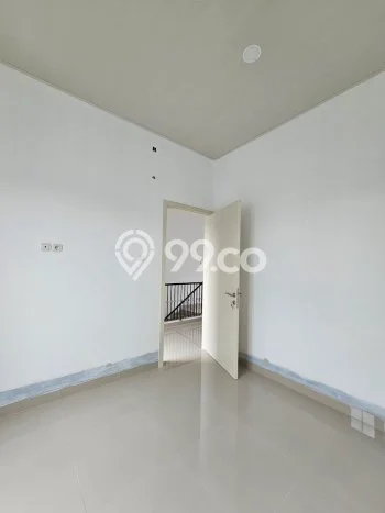 Rumah Luas Asri 4 KT Siap Huni di Cipinang Jakarta Timur Rumah Luas Asri 4 KT Siap Huni di Cipinang Jakarta Timur