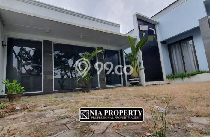 Komersial Dijual di Jakarta Timur LT 199m2 & LB 70m2 Lokasi Terbaik! Komersial Dijual di Jakarta Timur LT 199m2 & LB 70m2 Lokasi Terbaik!