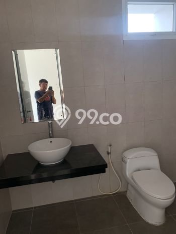 Jual Rumah Luas Elegan Dengan View Cantik di Cibubur, Jakarta Timur Jual Rumah Luas Elegan Dengan View Cantik di Cibubur, Jakarta Timur
