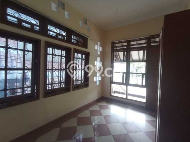 Ready to Use! Luxury House LT 300m2 Desain Elegan di Cibubur Ready to Use! Luxury House LT 300m2 Desain Elegan di Cibubur
