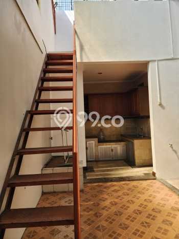 Disewakan! Rumah 3 Kamar Tidur &
5 Kamar Mandi di Kota Wisata, Jakarta Timur Disewakan! Rumah 3 Kamar Tidur &
5 Kamar Mandi di Kota Wisata, Jakarta Timur