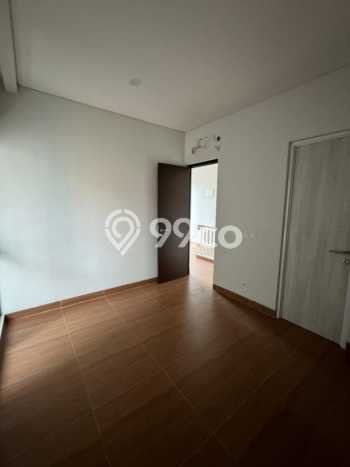 Jual Rumah Modern 3 KT di Kota Wisata, Jakarta Timur Jual Rumah Modern 3 KT di Kota Wisata, Jakarta Timur