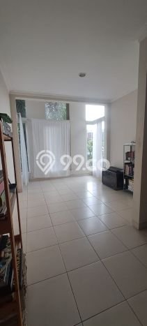 Dijual Hunian Rumah Nyaman 4 Kamar di Kota Wisata, Jakarta Timur Dijual Hunian Rumah Nyaman 4 Kamar di Kota Wisata, Jakarta Timur