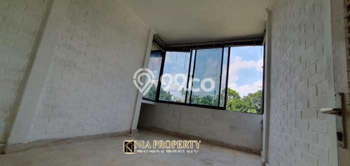 Jual Rumah Mewah Megah Dengan View Eksklusif di Cibubur, Jakarta Timur Jual Rumah Mewah Megah Dengan View Eksklusif di Cibubur, Jakarta Timur