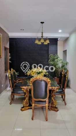 Hunian Mewah LB 250m2 Siap Huni Desain Elegan di Cibubur, Jakarta Timur Hunian Mewah LB 250m2 Siap Huni Desain Elegan di Cibubur, Jakarta Timur