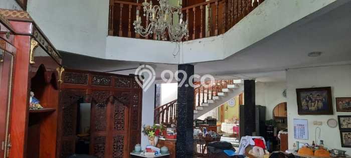Rumah Mewah LB 287m2 Siap Huni Desain Elegan di Cibubur, Jakarta Timur Rumah Mewah LB 287m2 Siap Huni Desain Elegan di Cibubur, Jakarta Timur