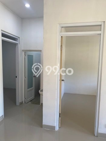 Disewakan! Rumah 3 Kamar Tidur &
1 Kamar Mandi di Lippo Karawaci, Tangerang Disewakan! Rumah 3 Kamar Tidur &
1 Kamar Mandi di Lippo Karawaci, Tangerang