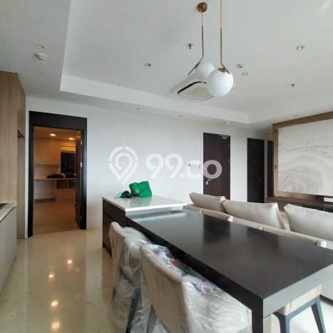 Hunian Apartemen High-Class untuk Dijual di Jakarta Barat dengan 3 BR & 3 Kamar Mandi Hunian Apartemen High-Class untuk Dijual di Jakarta Barat dengan 3 BR & 3 Kamar Mandi