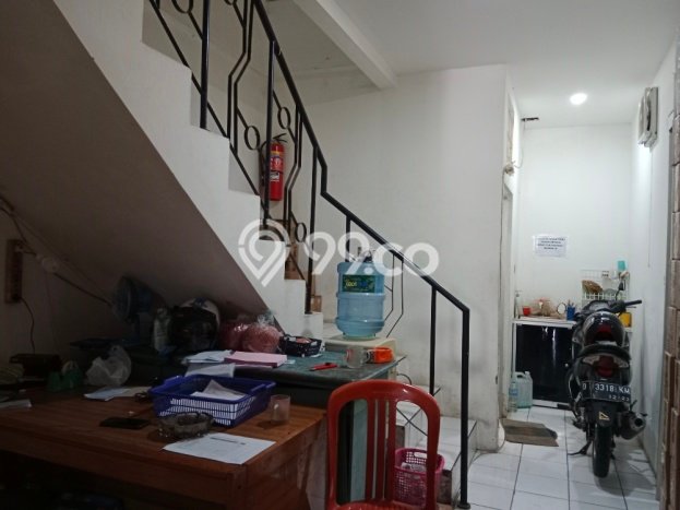 Area Ramai! Ruko Dijual di Kopo untuk Bisnis Luas Bangunan 200m2 Area Ramai! Ruko Dijual di Kopo untuk Bisnis Luas Bangunan 200m2